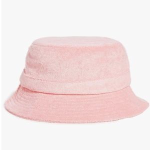 WAYF | Rose Bucket Hat